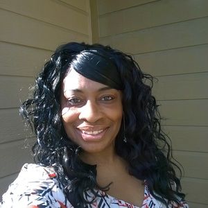 Meet your Posher, Cecilia